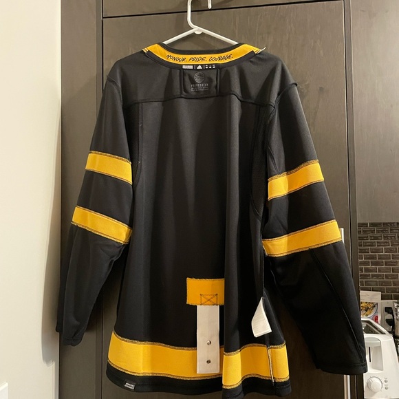 ADIDAS AUTHENTIC REVERSIBLE TORONTO MAPLE LEAFS X DREW HOUSE ALTERNATE JERSEY - Picture 6 of 7